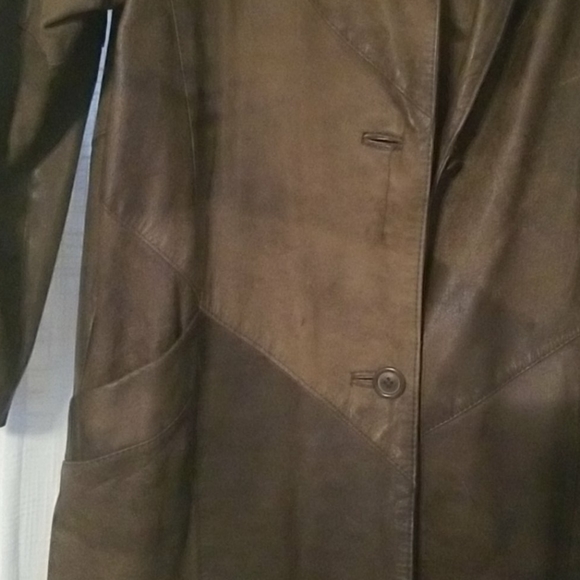 Coat - Picture 2 of 4